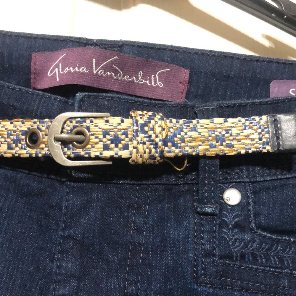 Gloria Vanderbilt Skimmer Capri Jeans with belt - Picture 2 of 6